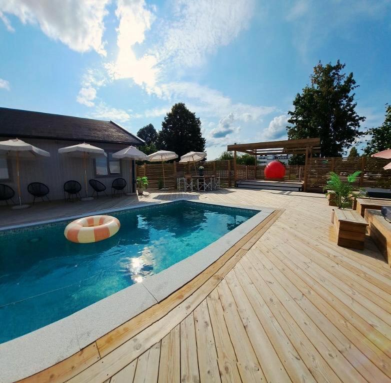 Hotell Gaestis Tierp Zewnętrze zdjęcie